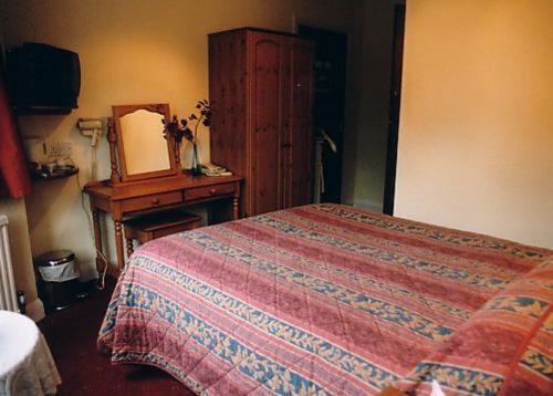 Nonsuch Park Hotel Эпсом Экстерьер фото